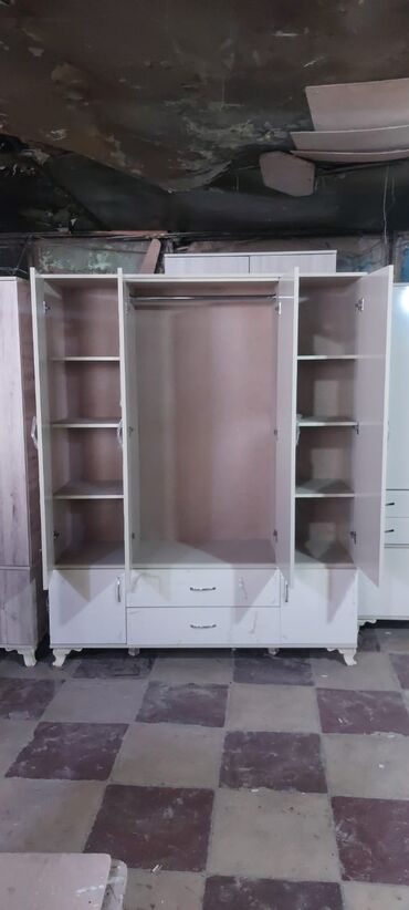 Dolablar: Yeni, 4 qapılı Düz dolab, Dolab-asılqan, Azərbaycan -da lalafo.az — 11 Dolablar: Yeni, 4 qapılı Düz dolab, Dolab-asılqan, Azərbaycan — 11