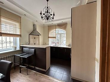 Долгосрочная аренда домов: 175 м², 3 комнаты — 11