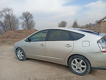Toyota: Toyota Prius: 2005 г. — 3