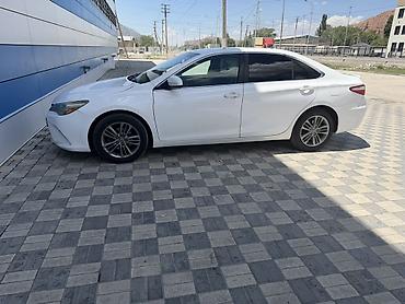 corolla 2016: Toyota Camry: 2016 г., Седан — 10