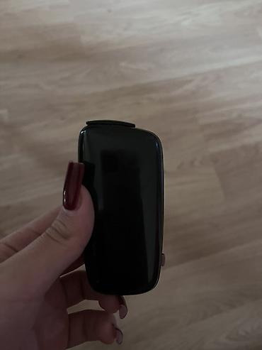 duymə: Şarj edilən mini LED fənər - Kompakt dizayn: Avuç içine sığan, qara — 2