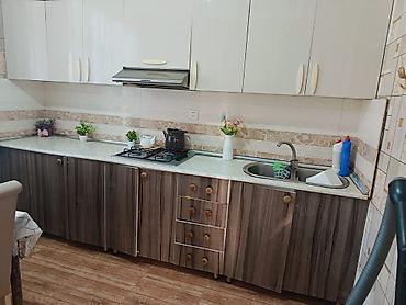 kuxna stulari: Metbex mebili Satılır📍 uzerinde qaz asbirator moyka verilir 250 azn✅ — 1