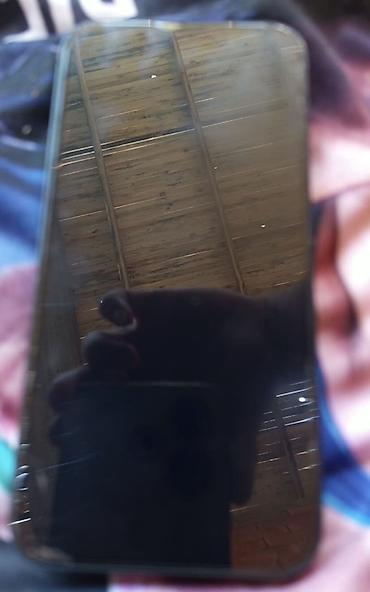 IPhone 13, 128 GB, Qara, Face ID