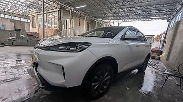 JMEV: JMEV EX5: 2021 г., Электромобиль, Кроссовер — 4