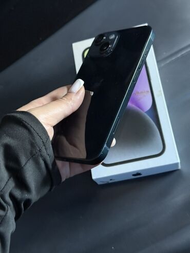 cinde gizli zeng etmek: IPhone 14, Midnight, Face ID