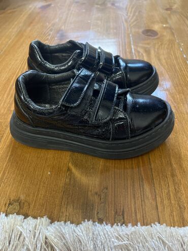 детская обувь для дома: Продаю детские ботасы. Производство Турция. Брали в Обувайке за 4600с