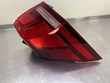 ducati generali: STOP SVETLO ZA VOLKSWAGEN TIGUAN OD 2015. DO 2020. GOD. - 5NA945311A — 2