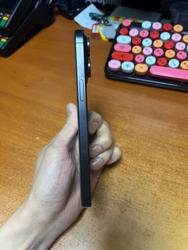 Apple iPhone: IPhone 15 Pro Max, Б/у, 256 ГБ, Графит, 88 %