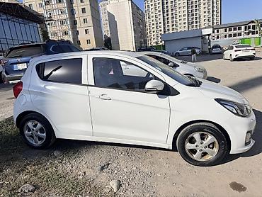Chevrolet: Chevrolet Spark: 2020 г., 1 л, Автомат, Бензин, Хэтчбэк — 4