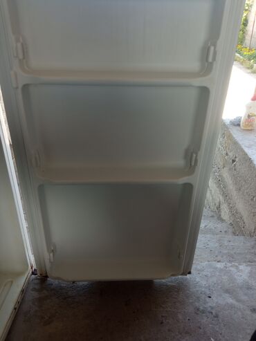 холодильник для десертов: Холодильник Avest, Б/у, Минихолодильник, De frost (капельный), 80 * 80 * 80