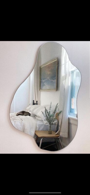 салонный зеркало: Зеркало с теплой подсветкой в идеальном состоянии. Провода работают