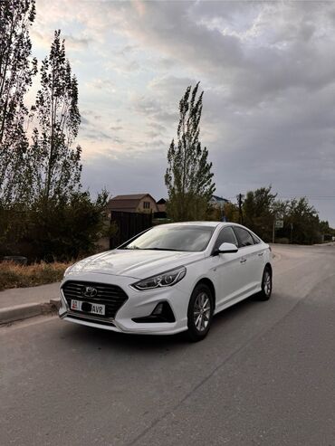 автомобиль на кредит: Hyundai Sonata: 2018 г., 2 л, Автомат, Газ, Седан