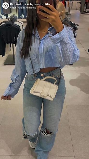Cins şalvar - Rəng: açıq mavi denim - Kəsim: düz/relaxed fit, enli