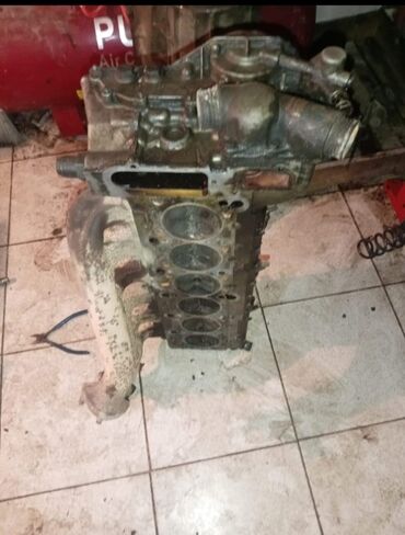 Sbor motorlar və silindr başlıqları: BMW BMW 2 l, Benzin