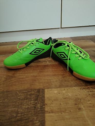 Patike: Umbro futsal patike – fluorescentno zelene - Brend: Umbro - Model — 2