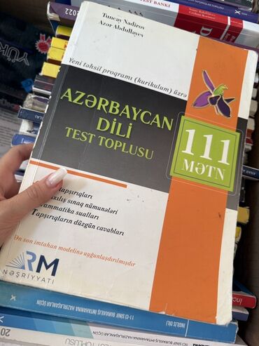 9 cu sinif azərbaycan dili mətn testləri pdf: 111 mətn Azərbaycan dili test kitabı. Yeni kimidir.Çox az