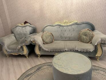 Divan və kreslo dəstləri: İşlənmiş, Divan, 2 kreslo