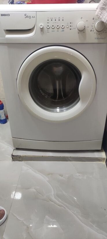 Su qızdırıcı kranlar: Paltaryuyan maşın Beko, 5 kq, İşlənmiş
