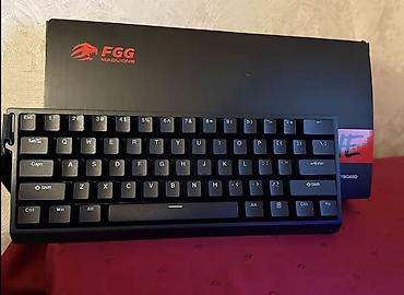FGG Madlions mexaniki klaviatura - Kompakt 60% ölçülü dizayn – masa