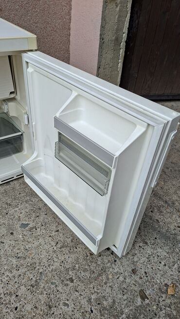 Frižideri: Liebherr Economy – mini frižider - Kompaktan stoni model sa jednom — 7