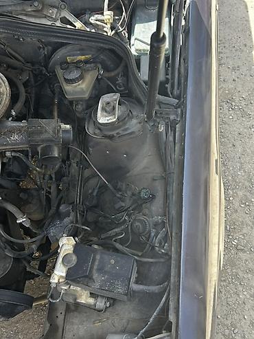 prius teker: Mercedes-Benz 190: 2 l | 1992 il Sedan — 6