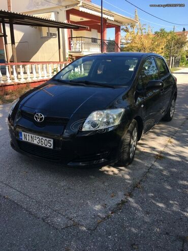 Toyota: Toyota Auris: 1.3 l. | 2010 έ. Χάτσμπακ — 2