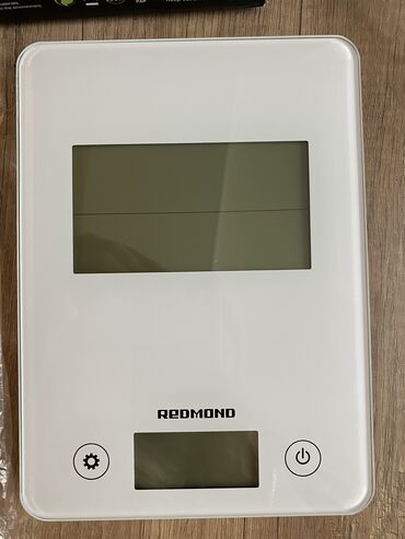 Кухонные весы REDMOND RS-759