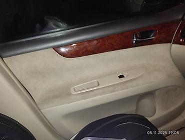 Панели, обшивки: Центральная консоль Toyota — 3