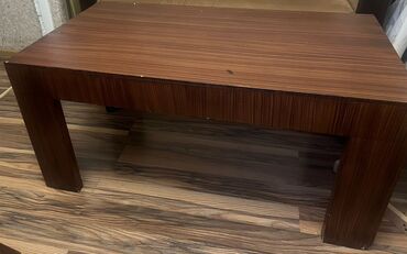 чистка мебели на дому: Прямоугольный стол, Нераскладной, Без колесиков, Ламинат текстурный