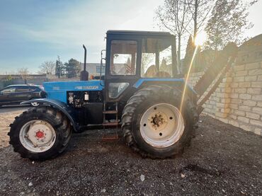 Traktorlar: Traktor əla vəziyyətdədir. İşləkdir. Süxur Kəsən traktordur. Qiymətdə — 5