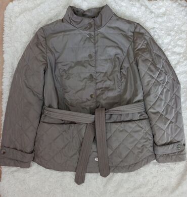 женские демисезонные куртки и пальто: Куртка женская весна - осень. 
46-48 размер