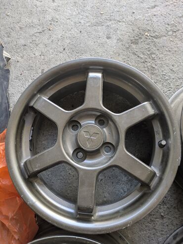 Диски: Литые Диски R 15 Комплект, отверстий - 4, Б/у — 6