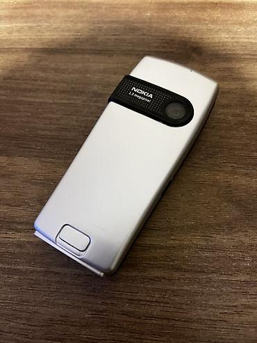 ses ucaldan: Nokia < 2 GB Memory Capacity, rəng - Gümüşü, Düyməli — 2
