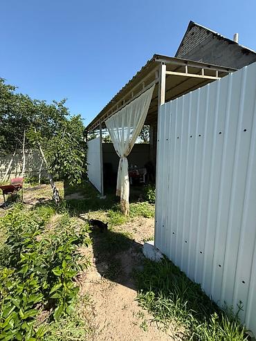 Продажа дачи: Продается дача в 14 км от Канта. За селом Интернациональное. Дача — 4