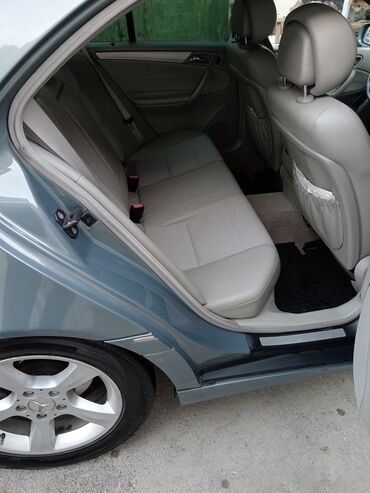 Mercedes-Benz: Mercedes-Benz 200: 1.8 l | 2006 il Sedan — 7