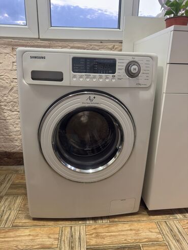 qabyuyan masinlar: Paltaryuyan maşın 5 kq, İşlənmiş, Avtomat, Qurutma var, Kredit yoxdur, Ünvandan götürmə