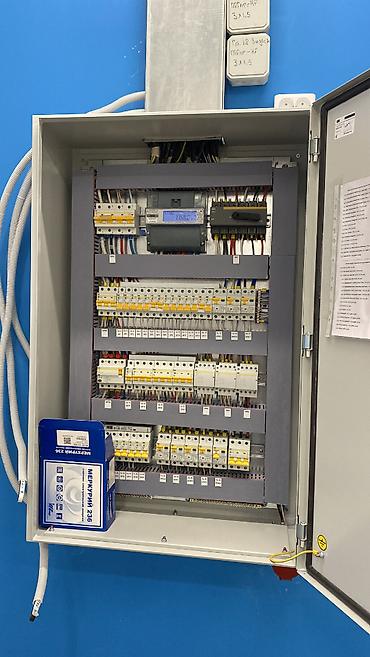 xeon 1220: Электрик | Перенос электроприборов, Прокладка, замена кабеля, Установка распределительных коробок Больше 6 лет опыта — 2