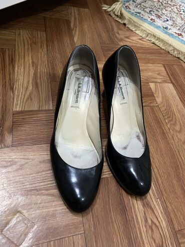 туфли на высоком каблуке удобные: Туфли LeBerdes, 37.5, цвет - Черный