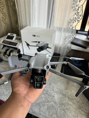 redmi note 11se: DJI Air 3 с пультом DJI RC 2 Ключевые особенности: - Двойная камера — 2