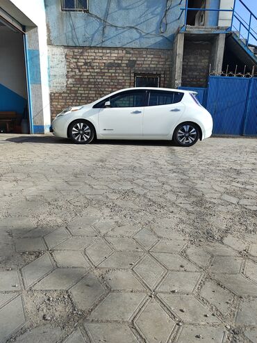 Амортизаторы, пневмобаллоны: Комплект амортизаторов Nissan 2015 г., Б/у, Оригинал, Япония — 8