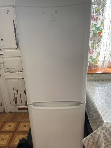 soyuducu soyutmursa: 2 двери Indesit Холодильник Продажа, цвет - Белый