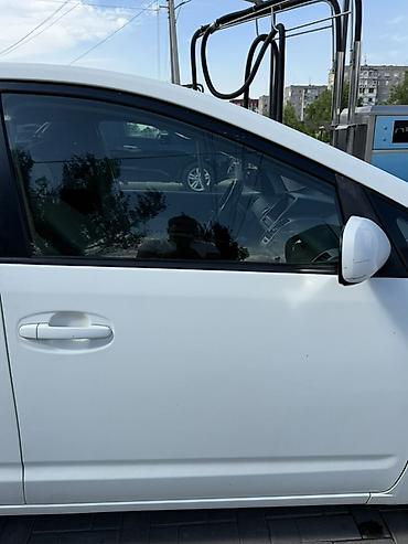 prius 11: Toyota Prius: 2008 г., Автомат, Гибрид, Хэтчбэк — 8