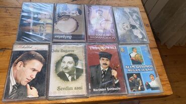 qab suşilka: Səkkiz ədəd müxtəlif Azərbaycan musiqi sənətçilərinin audio kasetləri