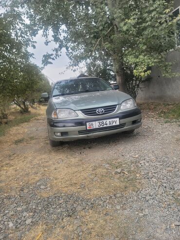 тягачи вольво: Toyota Avensis: 2001 г., 2 л, Механика, Дизель, Седан