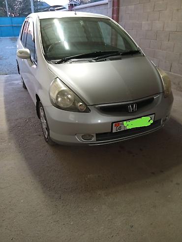 mini cuper: Honda Fit: 2002 г., 1.3 л, Автомат, Бензин, Хэтчбэк — 3