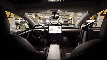 Tesla: Tesla Model Y: 2022 г., 4.4 л, Автомат, Электромобиль, Кроссовер — 9