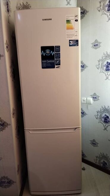 холодильник для сока: Холодильник Samsung, Двухкамерный