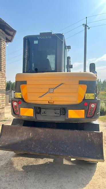 колесный экскаватор купить: Экскаватор, Volvo, Колесный — 3