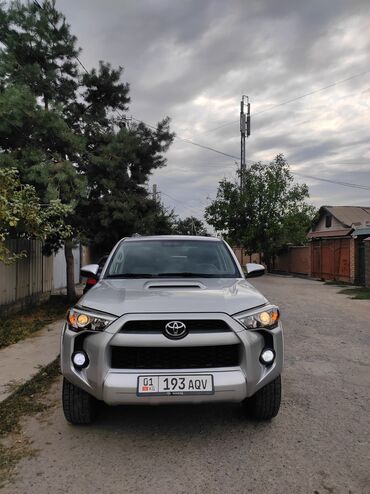 Вечерние платья: Toyota 4Runner: 2017 г., 4 л, Автомат, Бензин, Внедорожник