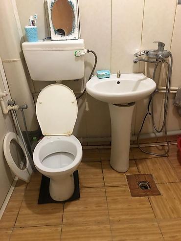 3 otaqlı kiraye evler: Bazar kontakt home yanı. orta blok 3-cu mərtəbə. infrastruktur — 10